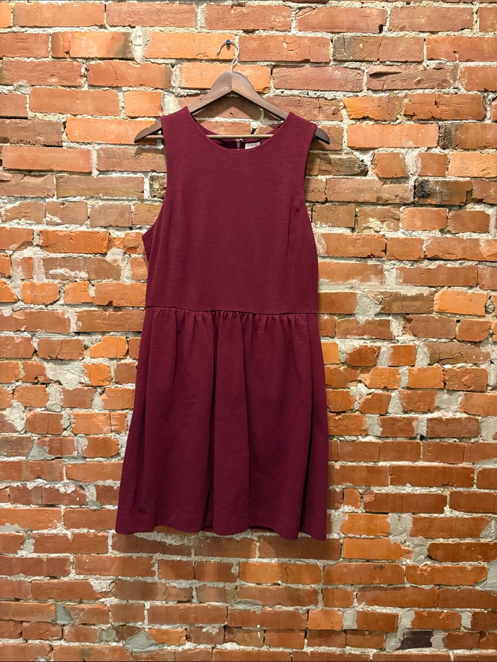 J. Crew Women's Daybreak Dress Size XL Maroon Pockets Sleeveless Pleated